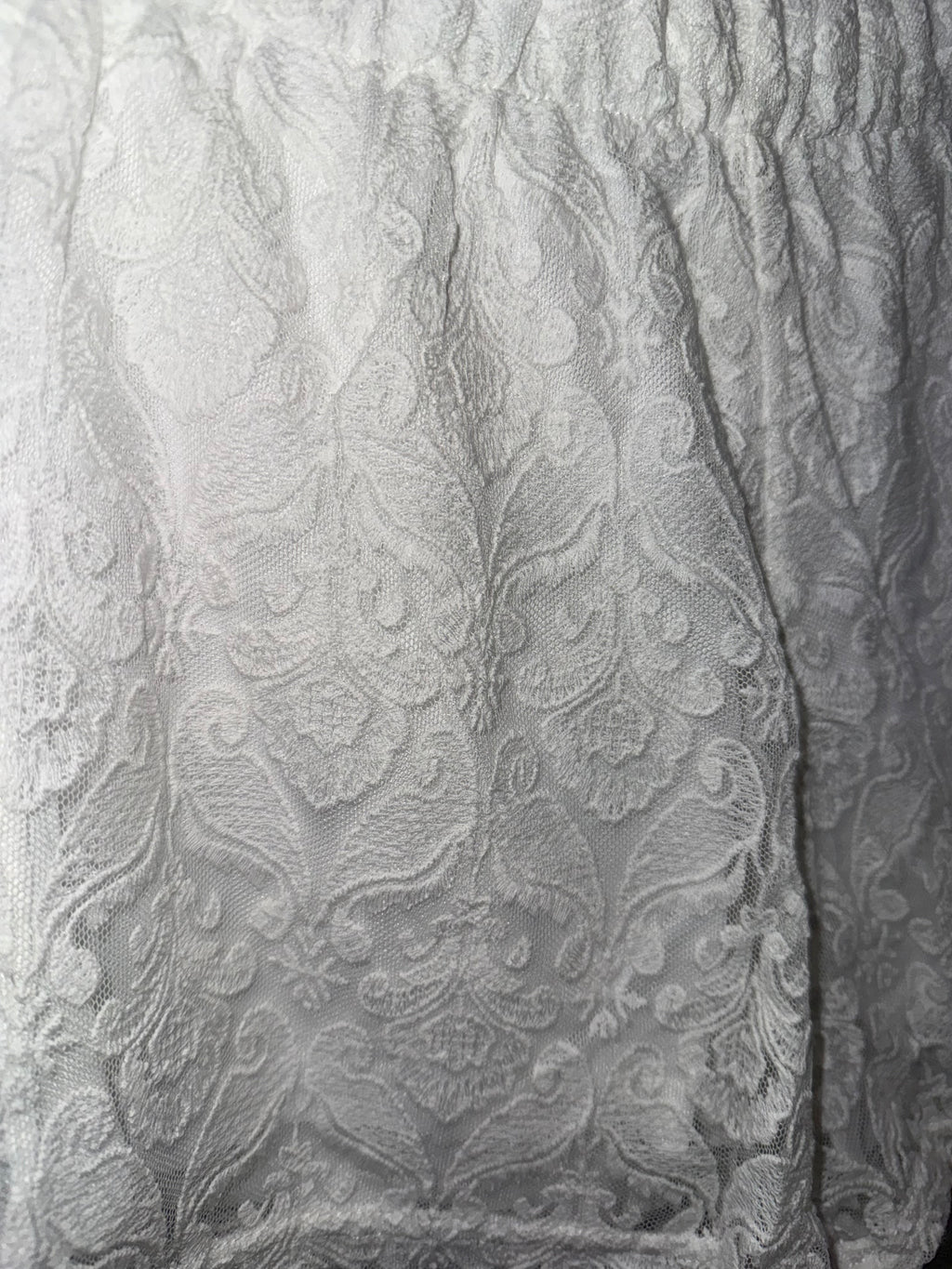 Short Pizzo Bianco in Stile Elegante per un Look Estivo Chic e Confortabile